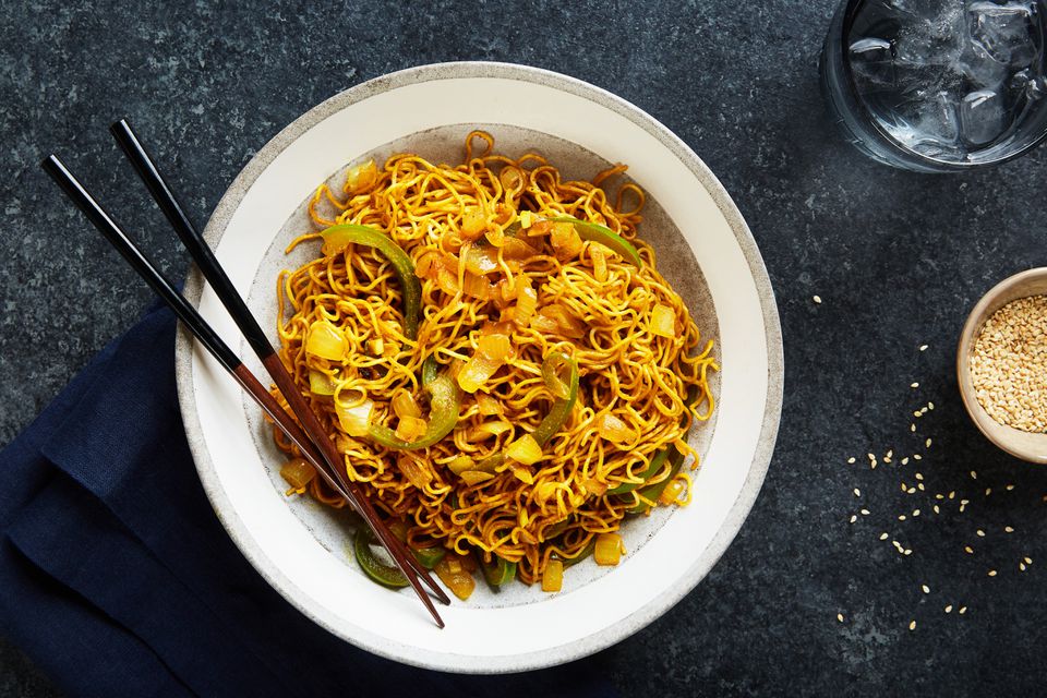 Easy Vegetarian Singapore Noodles